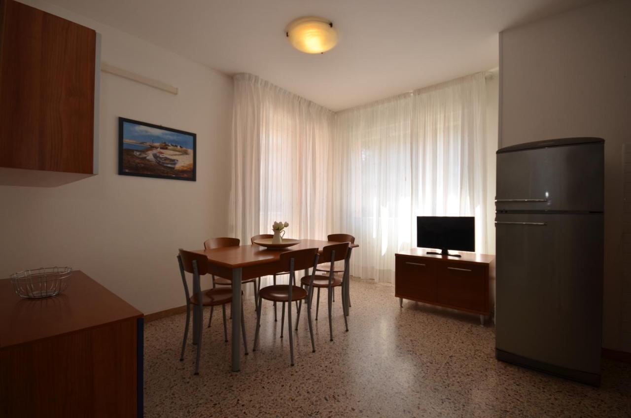 Appartamenti Dei Pini Bibione Dış mekan fotoğraf